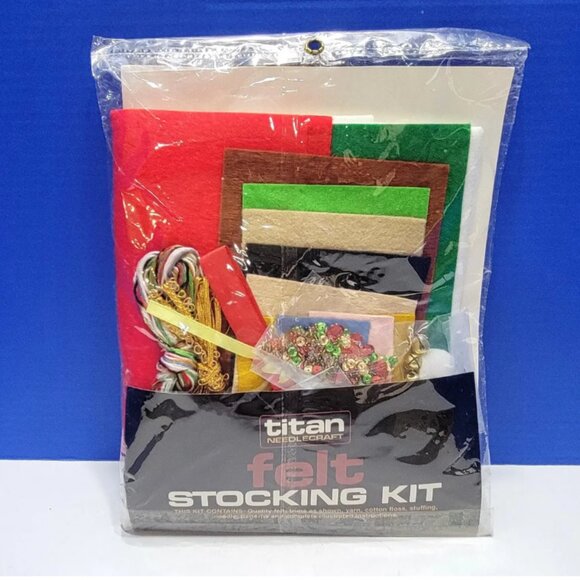 Vintage Titan Needlecraft Felt Stocking Kit Sequin Santa - Picture 4 of 4